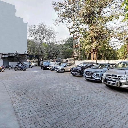 Hotel Rvg Vadodara Exterior foto